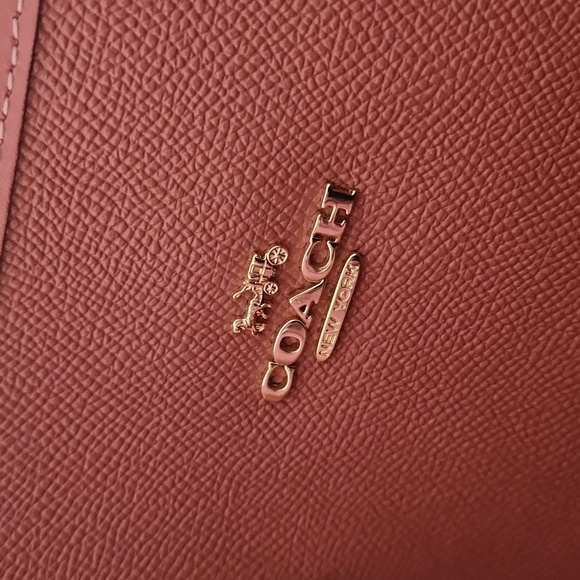 Beautiful Coach Large Reversible Signature Rose & Wallet Tote Set 💐 - Picture 13 of 16